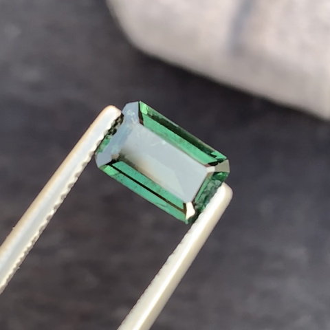1.28ct teal sapphire from Madagascar no heat